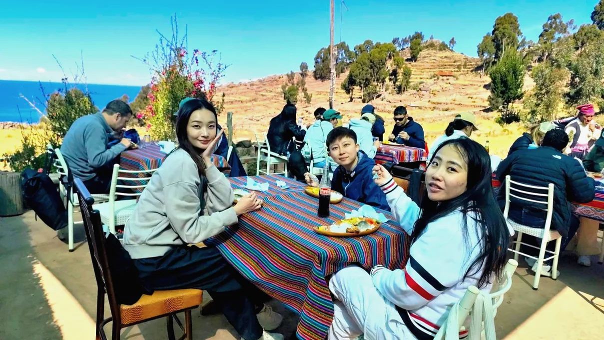 Almoço com vista em Taquile